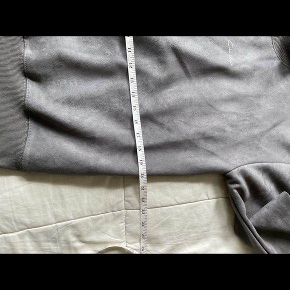 Jevasan Pull-Over Crew Neck Sweatshirt - Picture 7 of 10